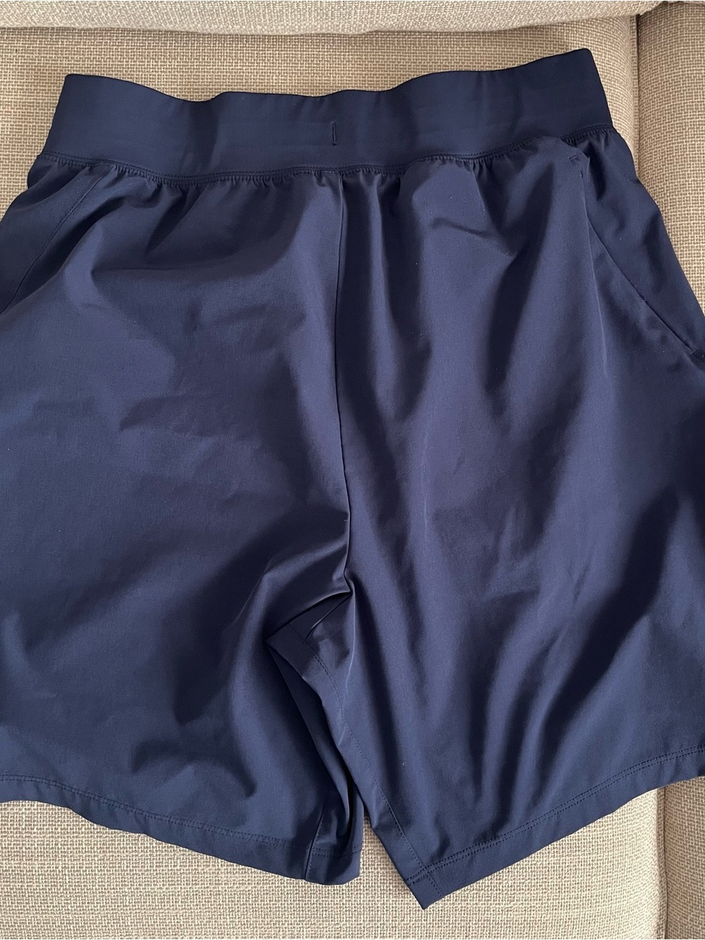 ALO Yoga Men's Navy Athletic Shorts - Picture 4 of 6